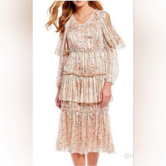Chelsea & Violet Floral Tiered Cold Shoulder Midi Dress Size Small - Picture 11 of 11